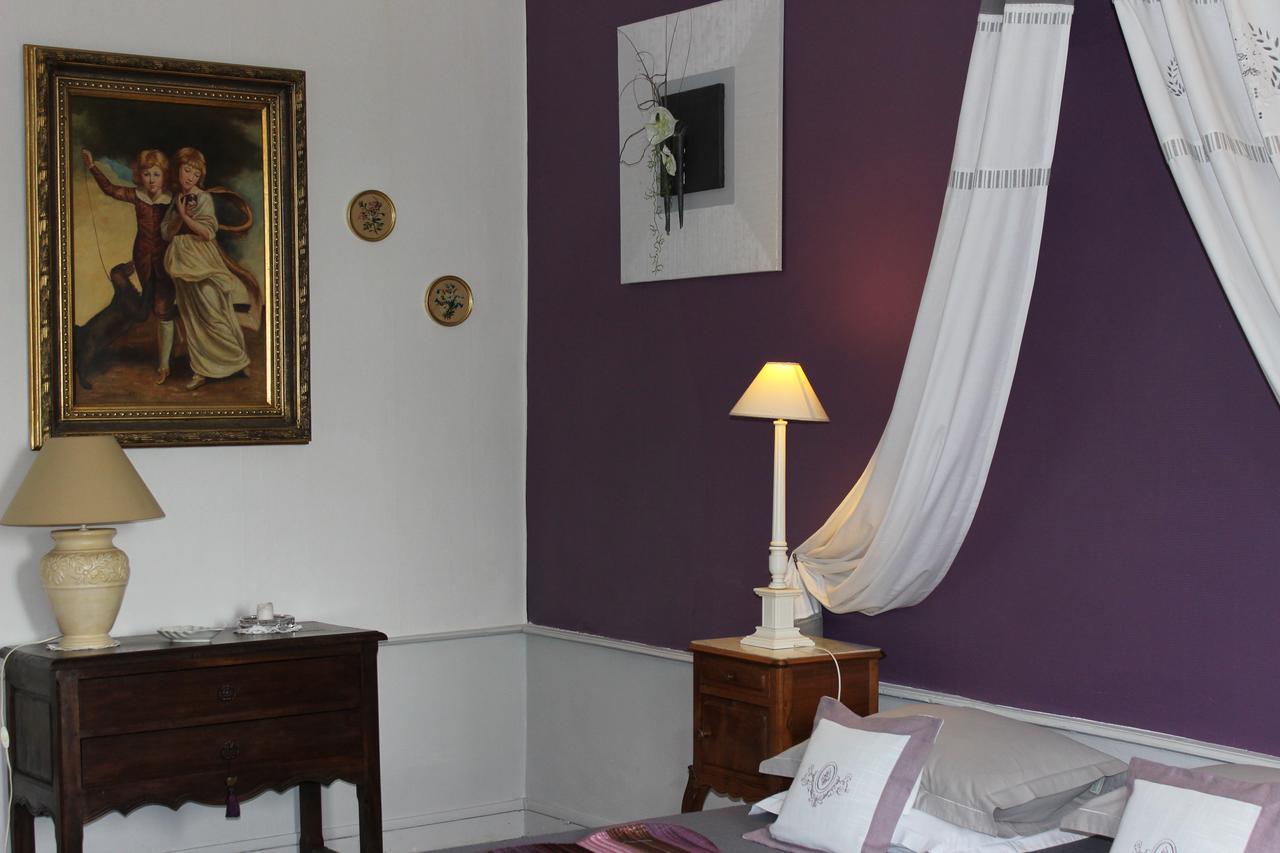 Menetrol Chateau De Bourrassol B&B 외부 사진